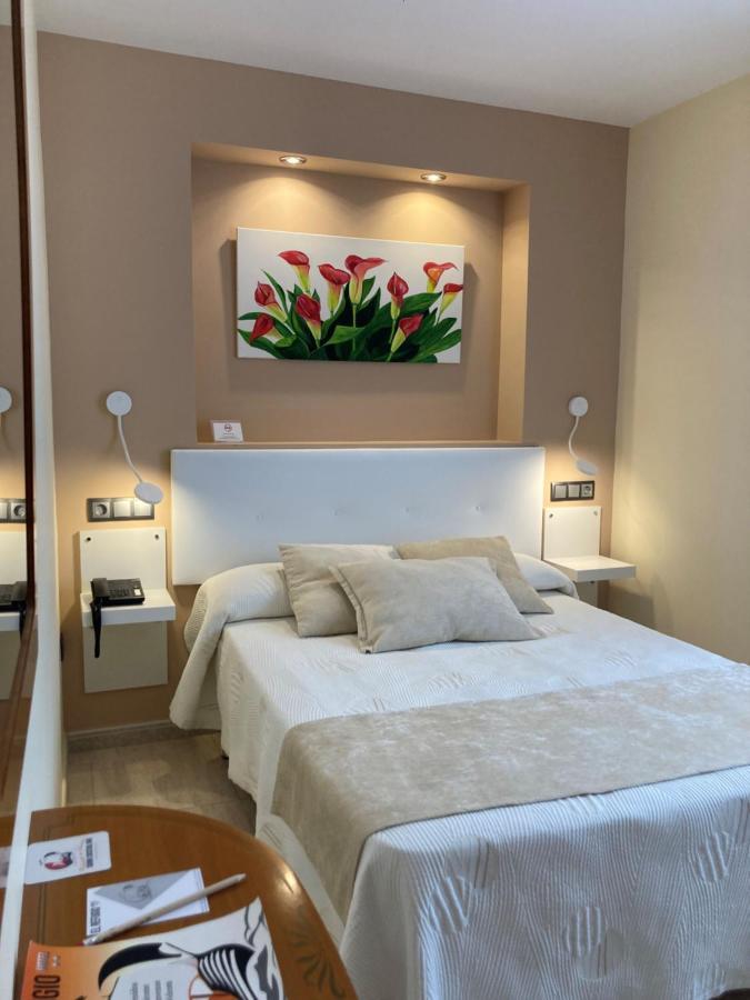 Cóbreces Hotel El Refugio 3 Estrellas מראה חיצוני תמונה