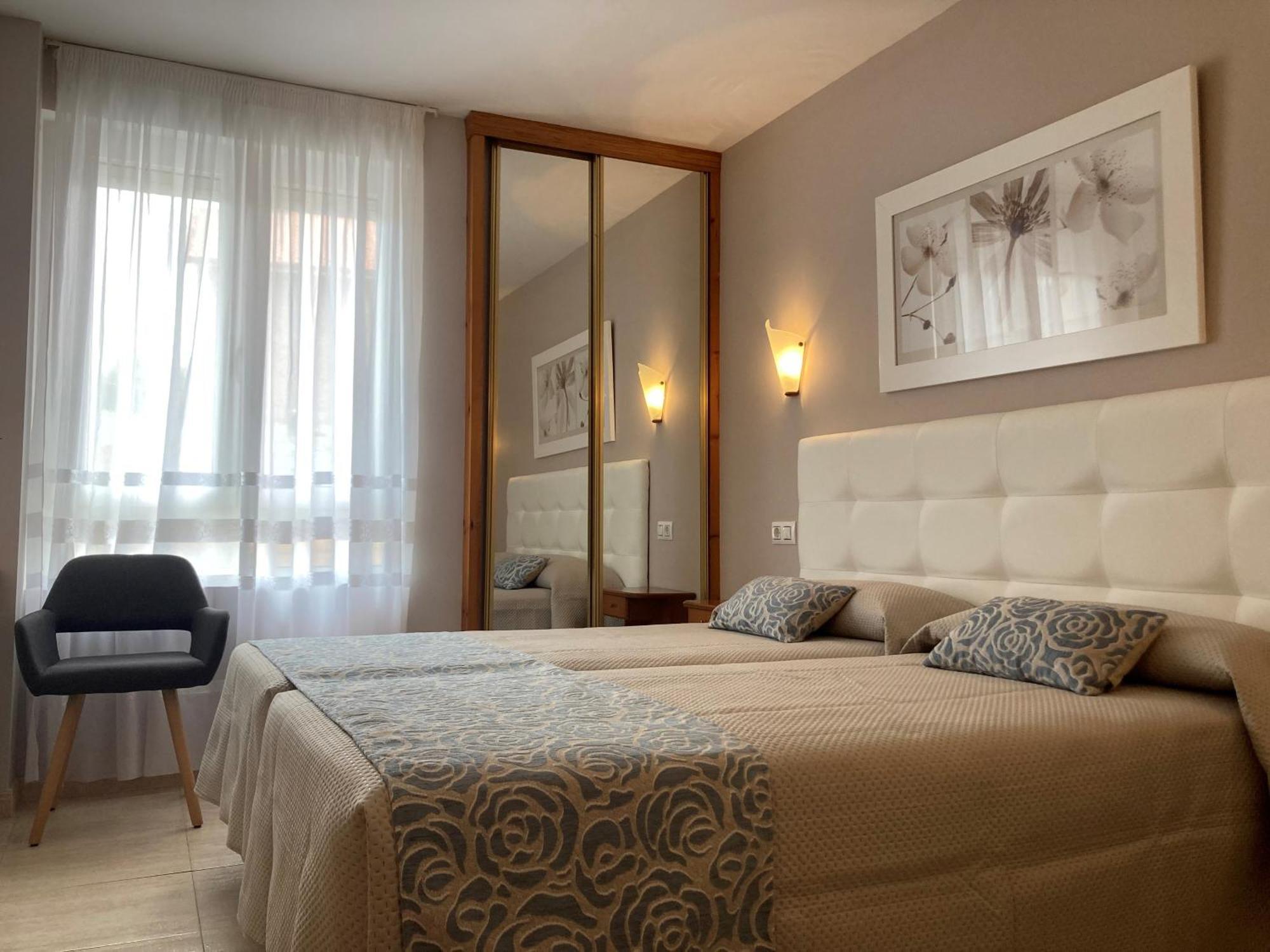 Cóbreces Hotel El Refugio 3 Estrellas מראה חיצוני תמונה