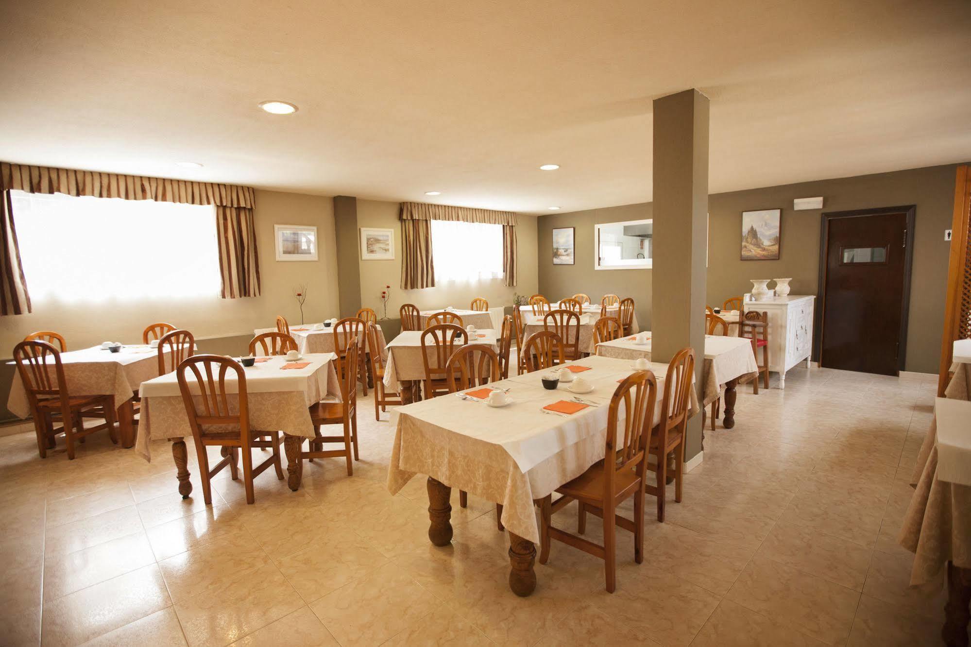 Cóbreces Hotel El Refugio 3 Estrellas מראה חיצוני תמונה