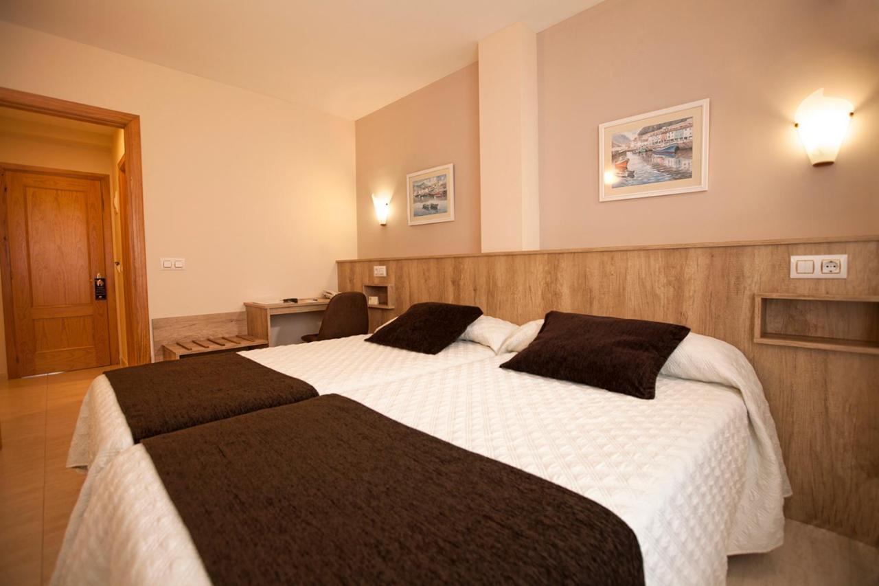 Cóbreces Hotel El Refugio 3 Estrellas מראה חיצוני תמונה