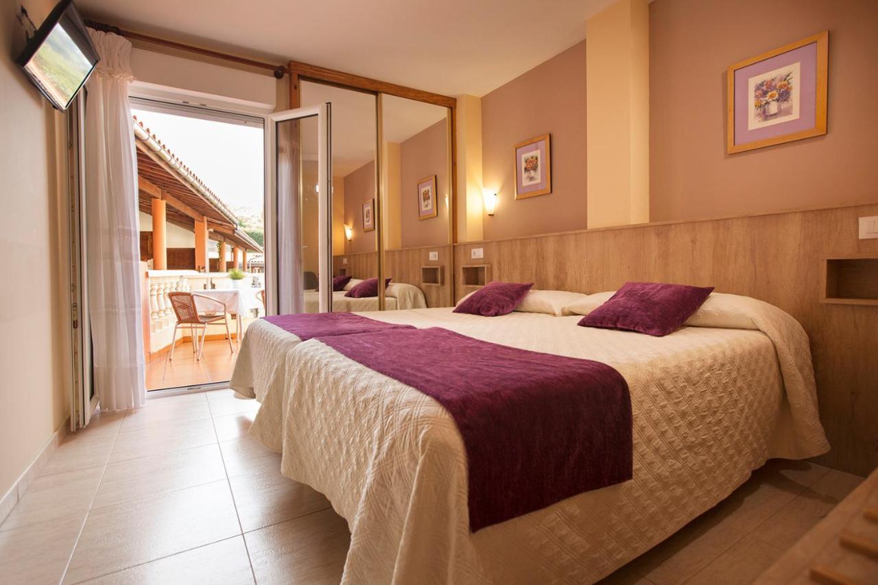 Cóbreces Hotel El Refugio 3 Estrellas מראה חיצוני תמונה